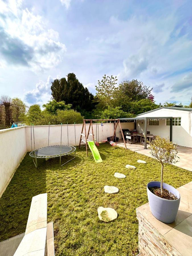 Family Oasis With 3 Bedrooms Near Paris Chennevieres-sur-Marne Exterior photo