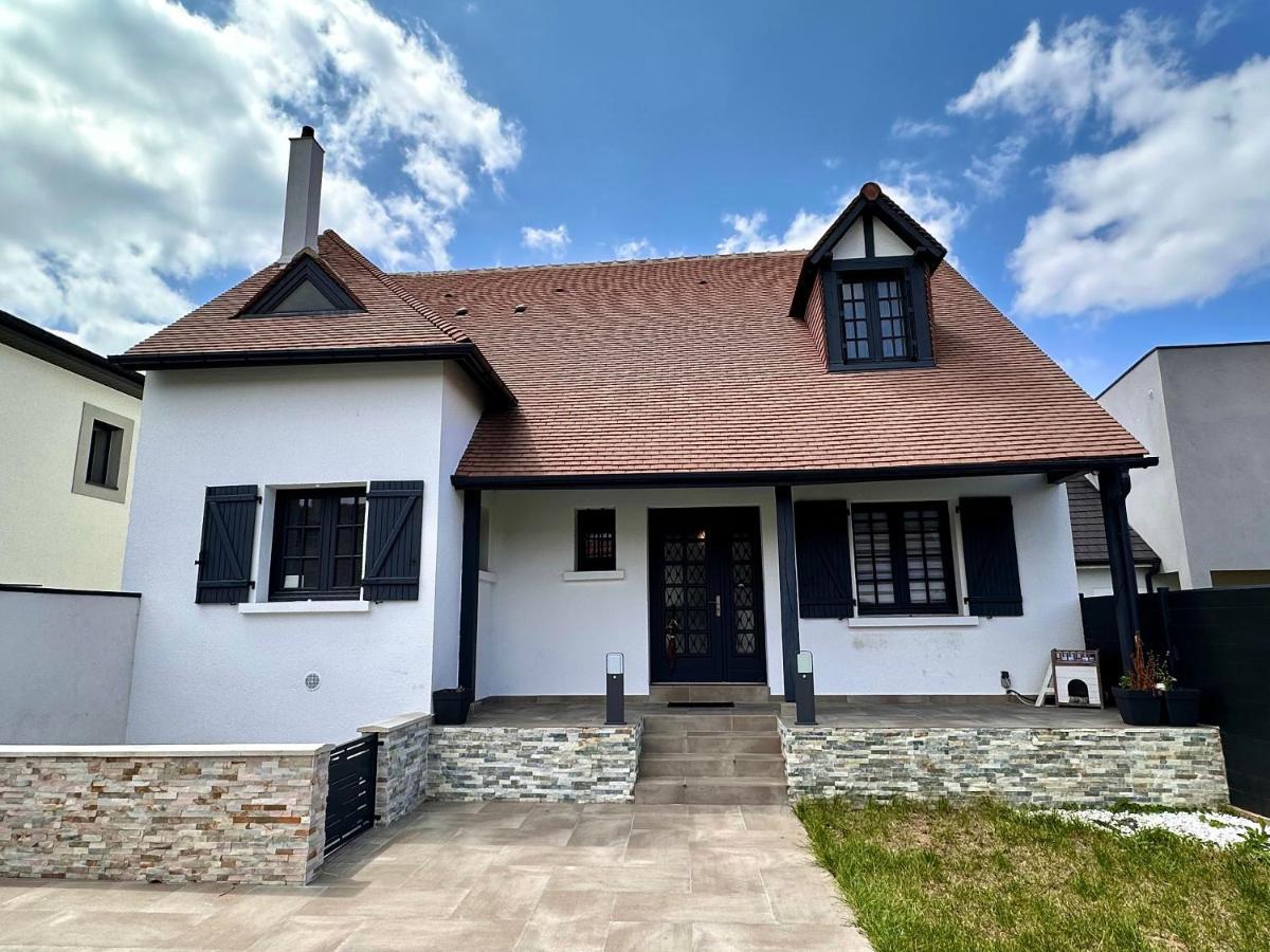 Family Oasis With 3 Bedrooms Near Paris Chennevieres-sur-Marne Exterior photo